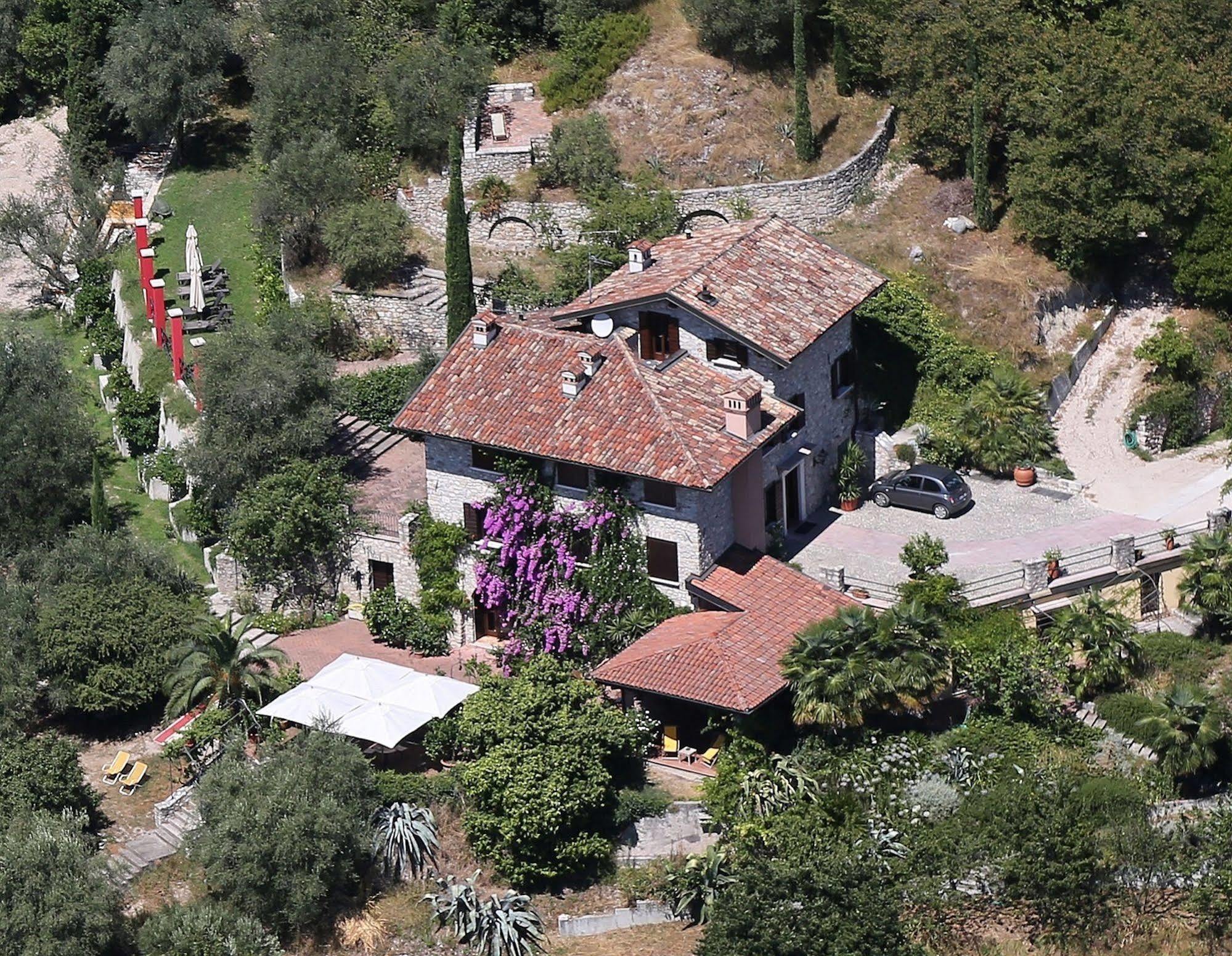 Vila Dimora Bolsone Gardone Riviera Exteriér fotografie